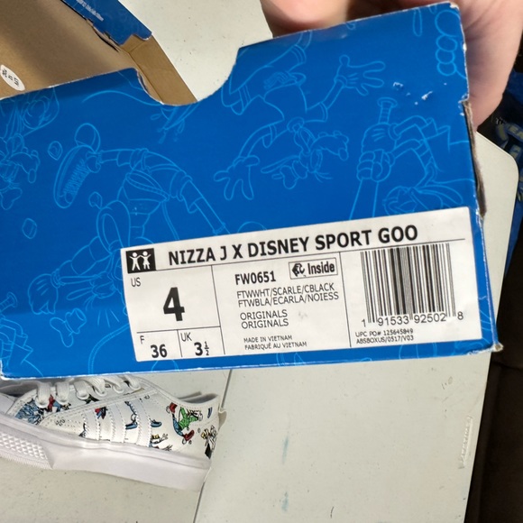 2 pair of Adidas size 4 Disney Goofy shoes - Picture 10 of 10